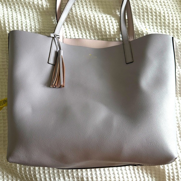 kate spade Handbags - Reversible Kate Spade tote bag
